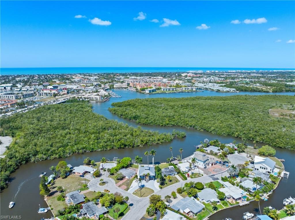 1836 Harbor LN-38