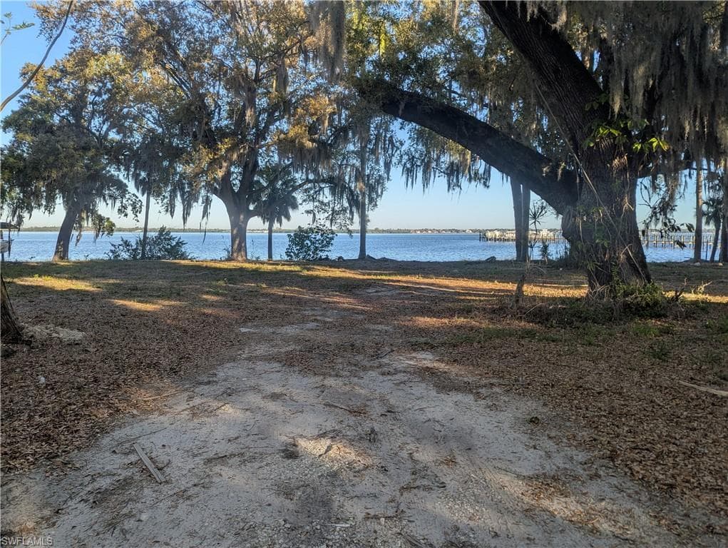 3541-3543 E Riverside DR-9
