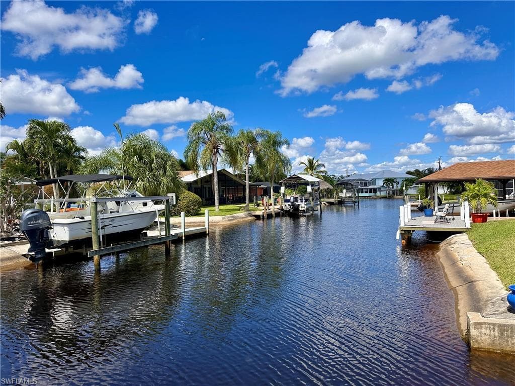 6187 Island Park CT-2