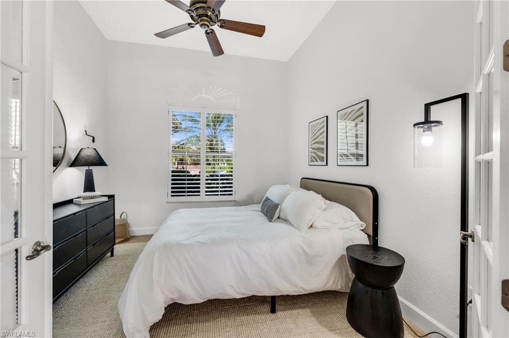 11918 Heather Woods CT-15
