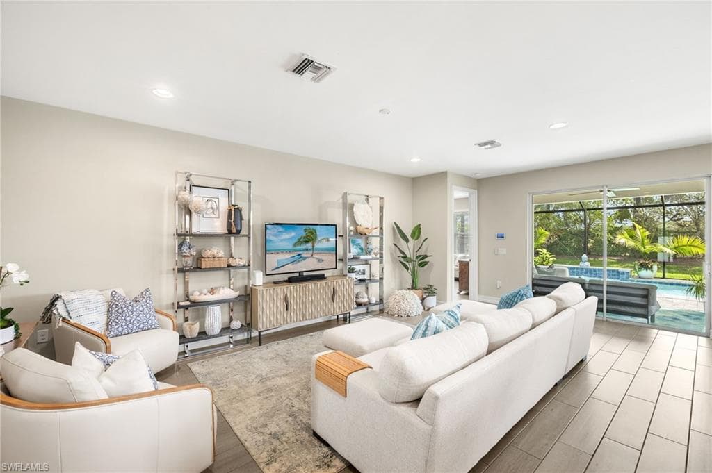14546 Tropical DR-5