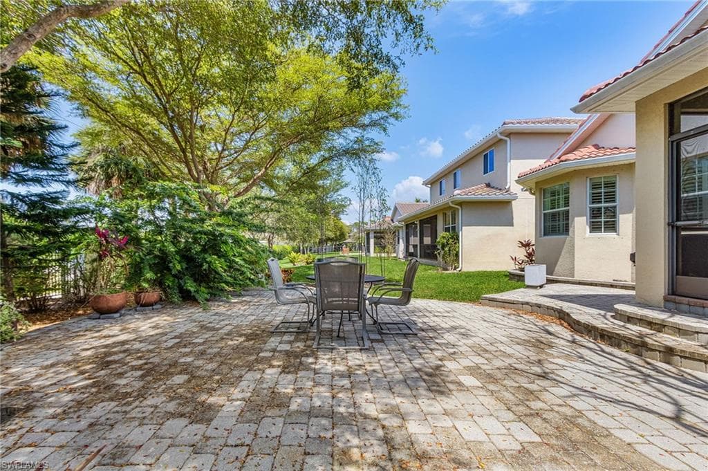 8446 Sumner AVE-25