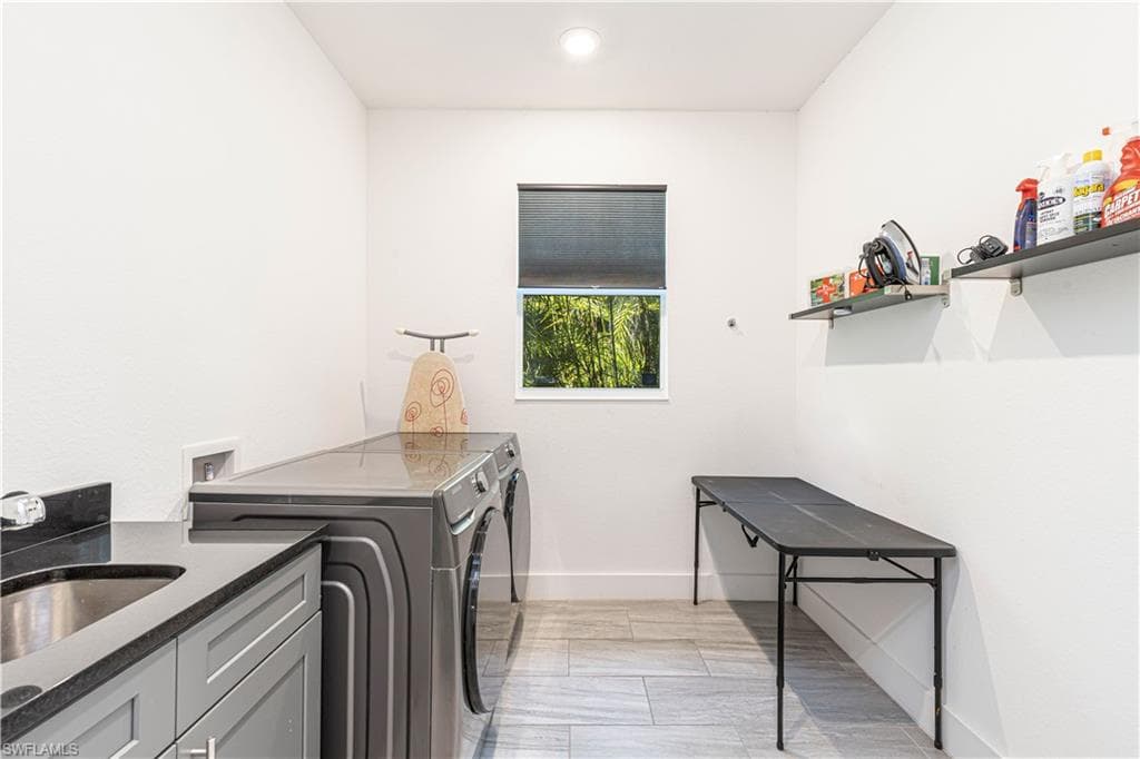 27180 Williams RD-27