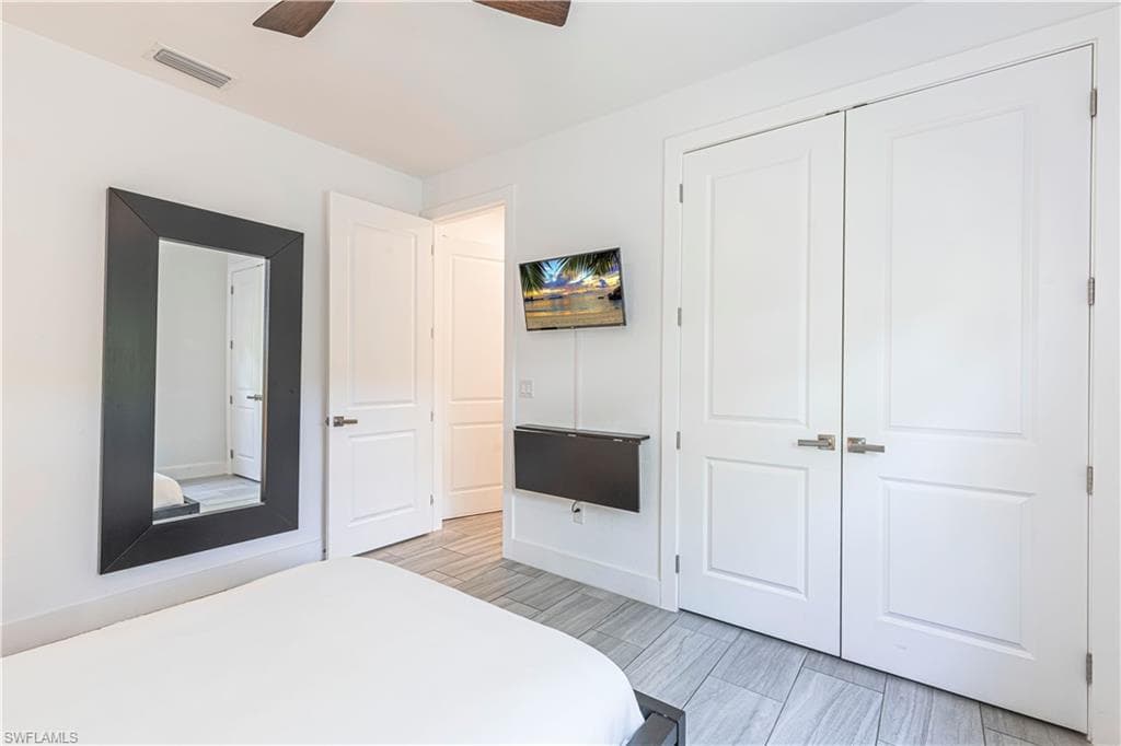 27180 Williams RD-26