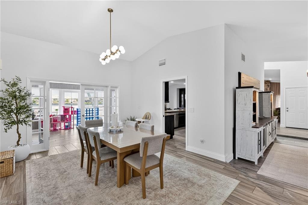29 SE 10th AVE-12