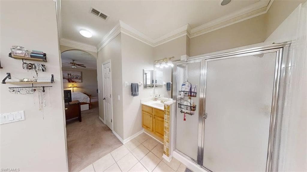 138 Burnt Pine DR-16