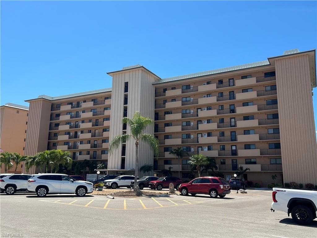 4260 SE 20th PL 801-1