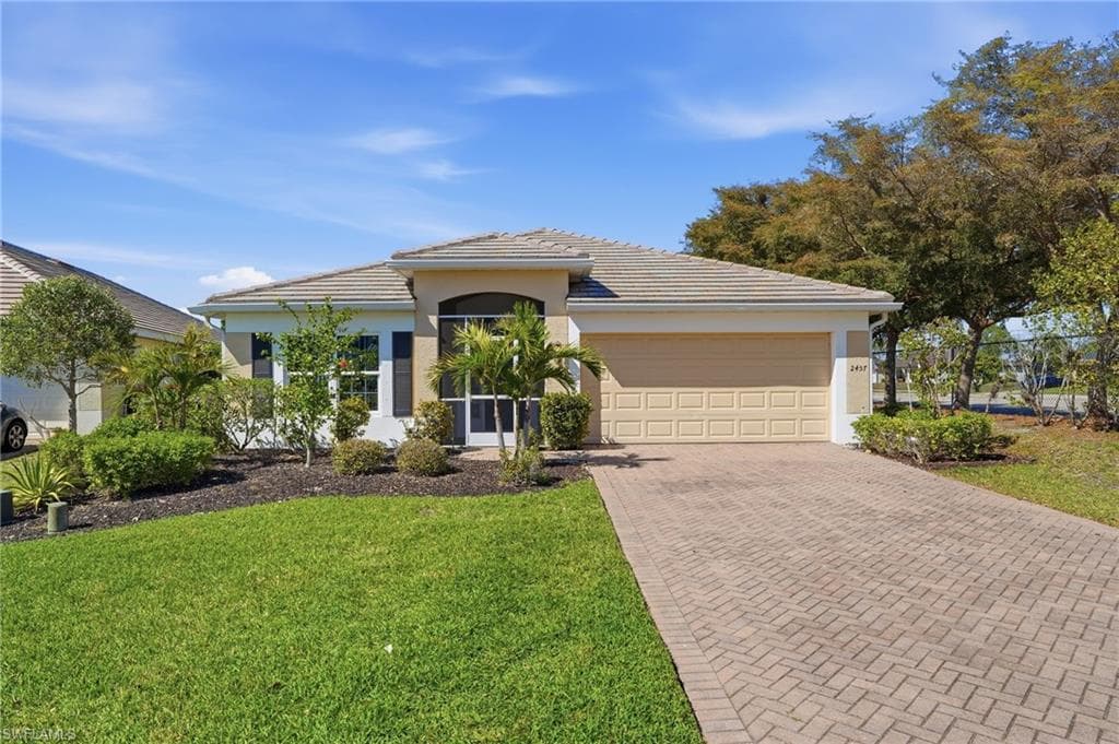 2457 Sutherland CT-1