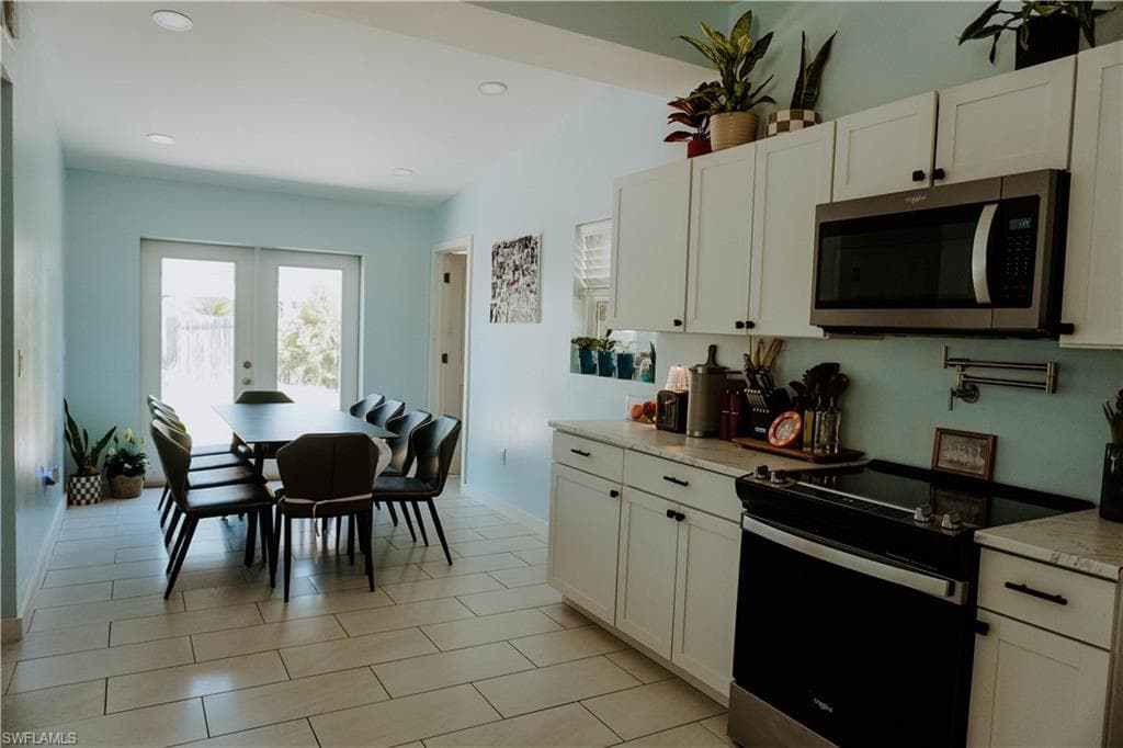 149 Hibiscus DR-10