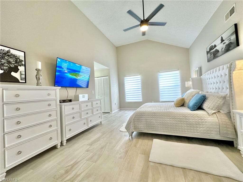 3639 Kent DR-23