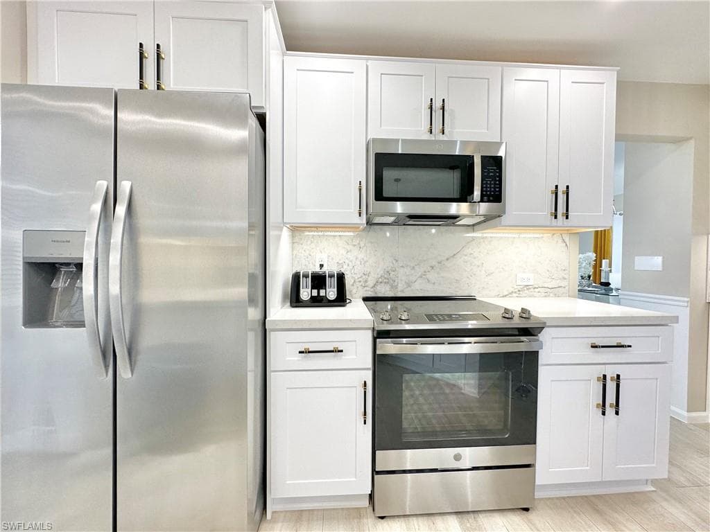 3639 Kent DR-18