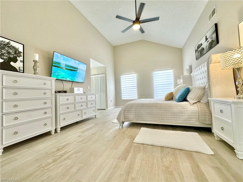 3639 Kent DR-29