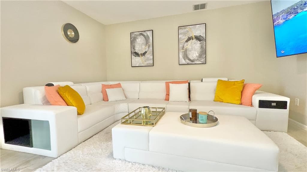 3639 Kent DR-21