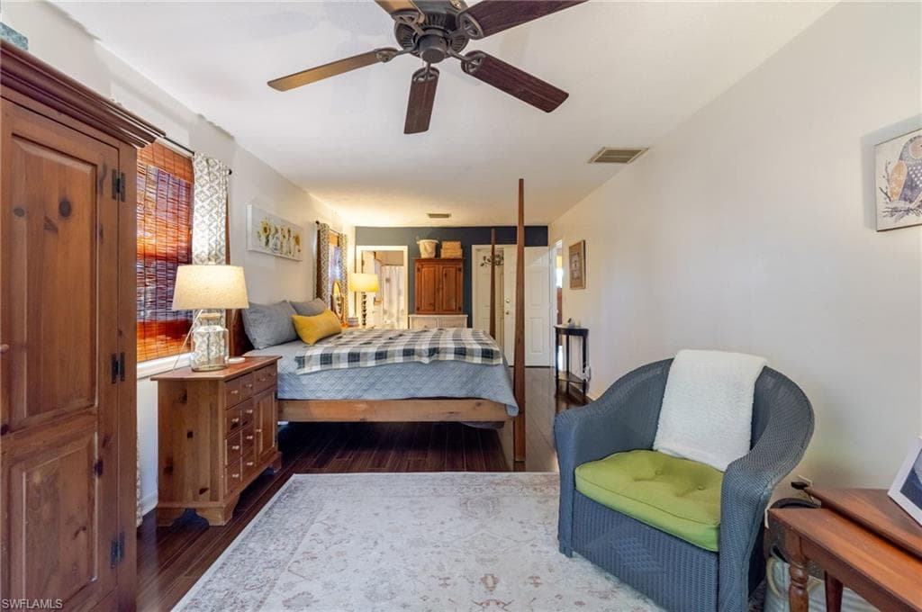 4730 Pembrooke LN-24
