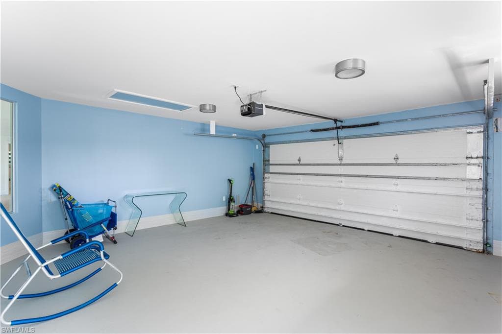 240 Southwinds DR-12