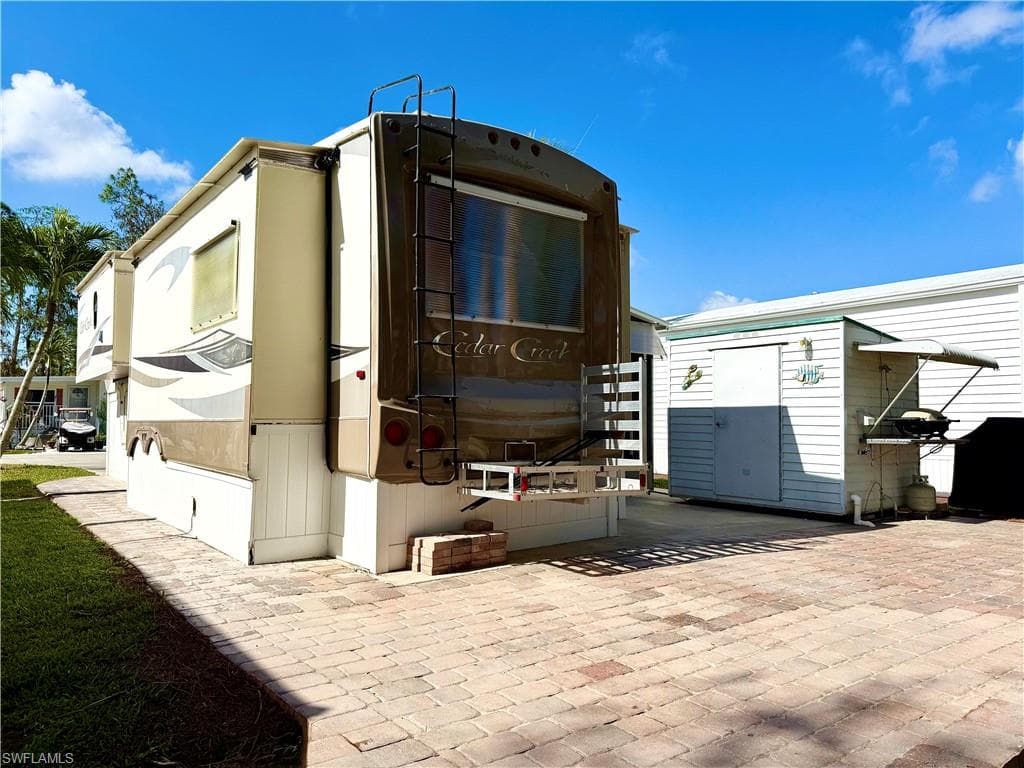 460 Vanda Sanctuary-36