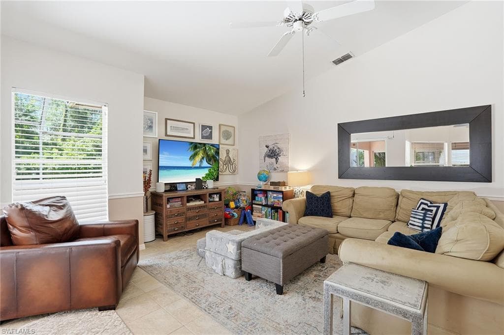 8128 Breton CIR-7