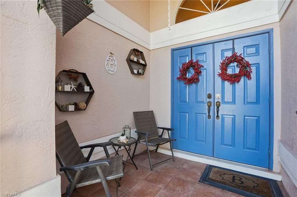 8128 Breton CIR-4