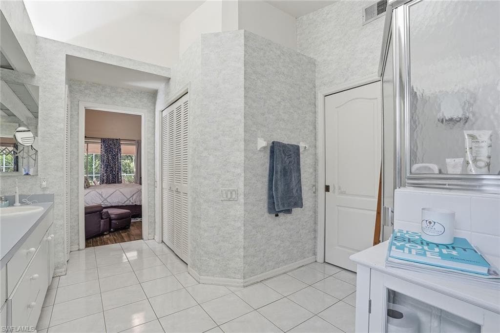 8128 Breton CIR-21