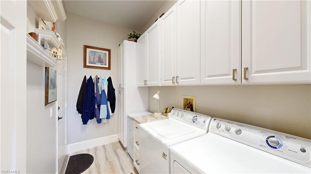 16137 Edgemont DR-20