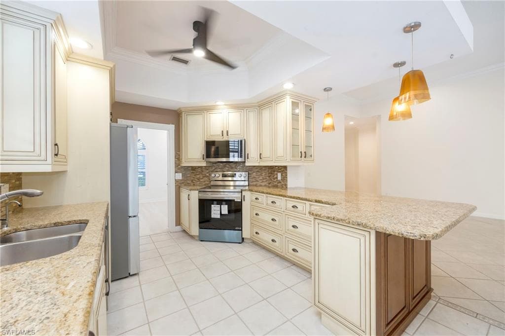 4260 Montalvo CT-13