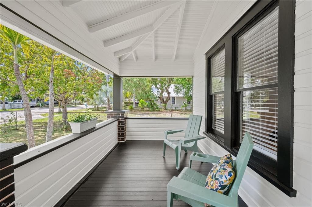2647 Michigan AVE-3