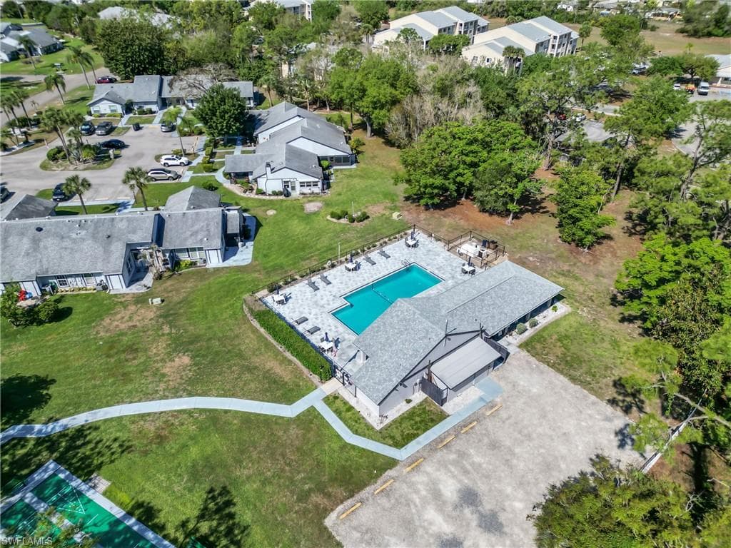 10438 Lakeport CT-28