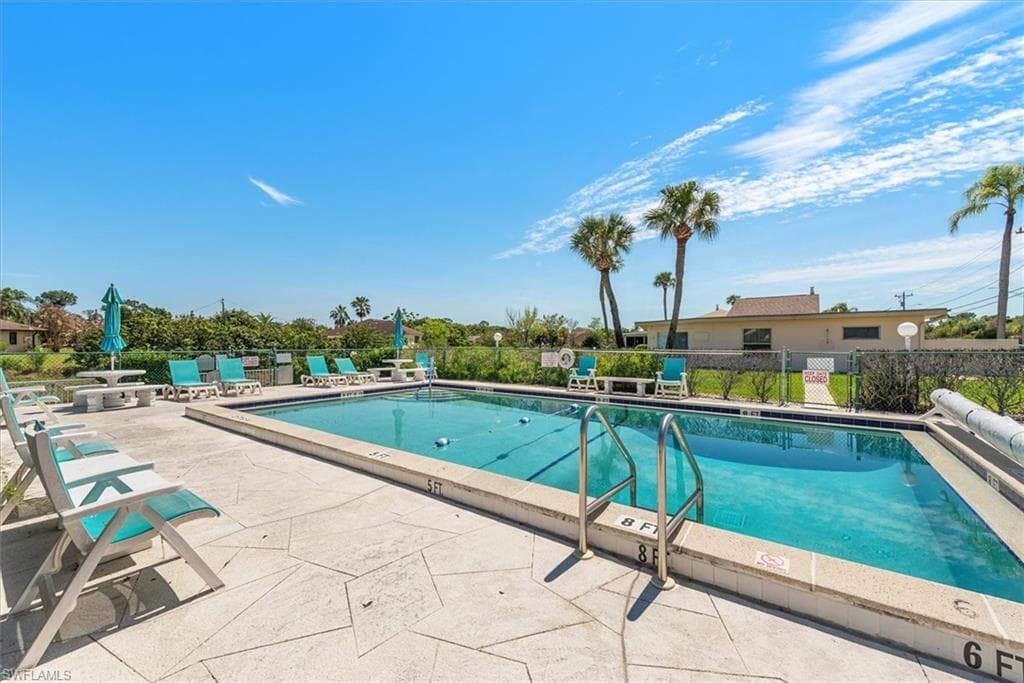 712 Joel BLVD-27