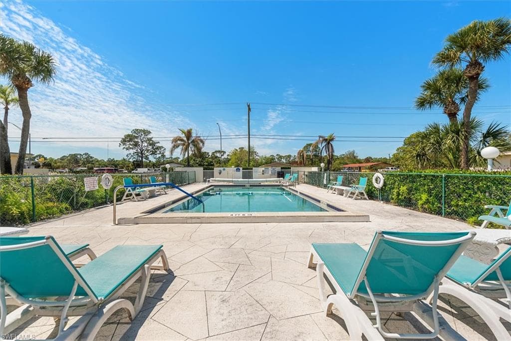 712 Joel BLVD-26