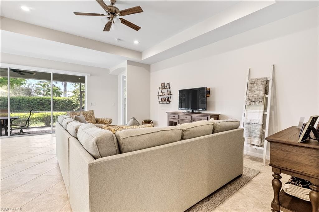 2935 Sunset Pointe CIR-13