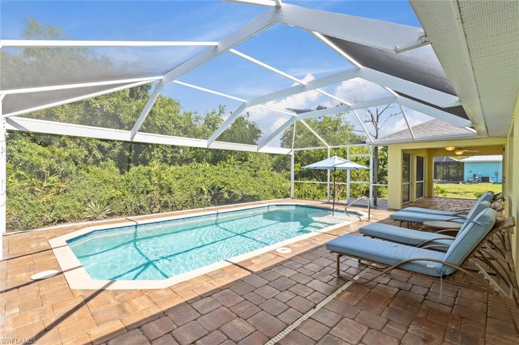 11693 OAKLAND DR-24