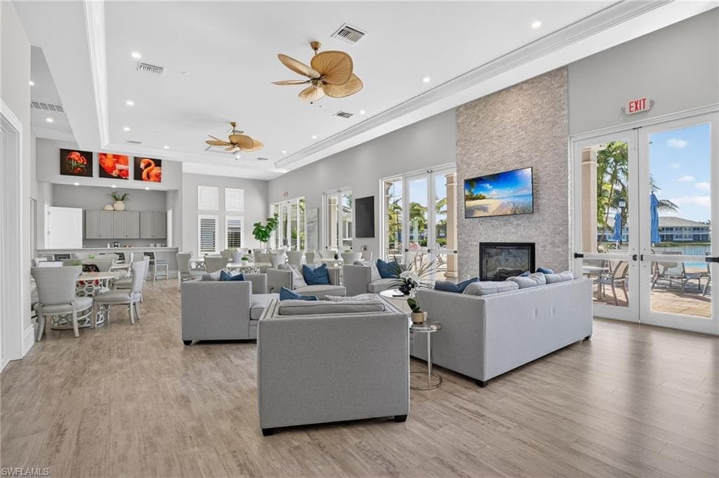 286 Indies DR E 202-27