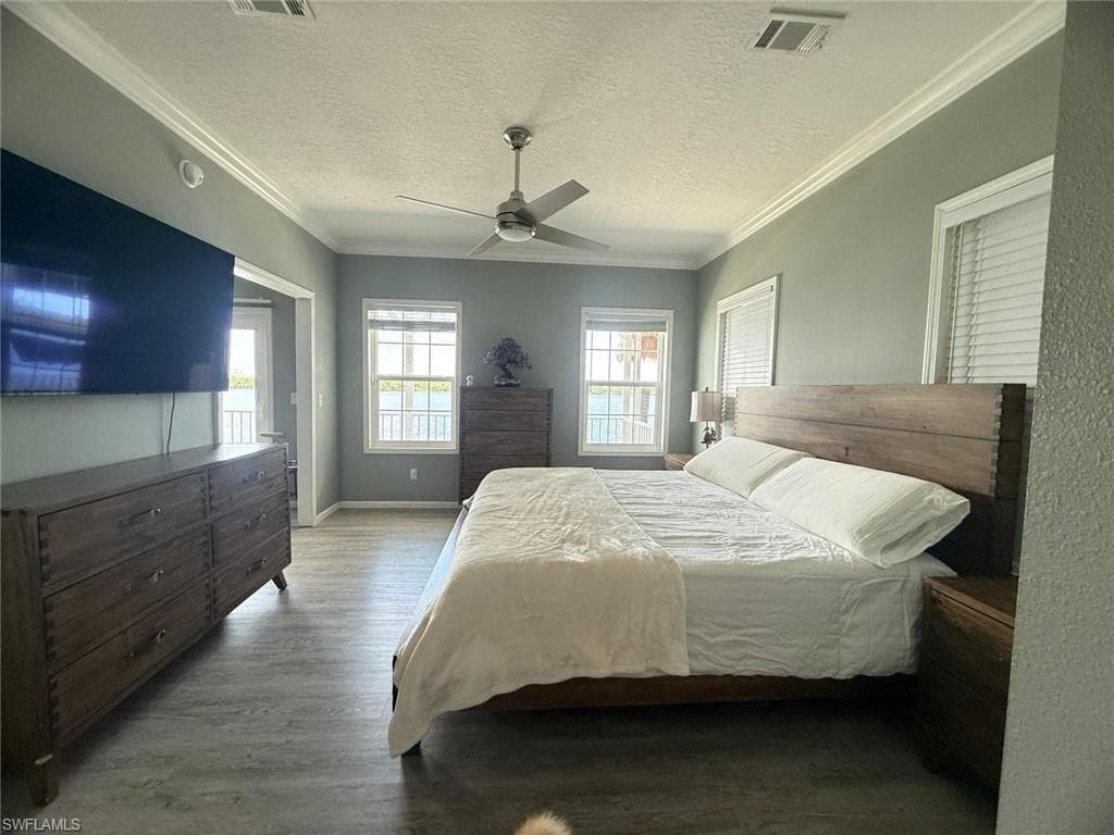 4835 Riverside DR-12