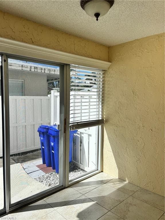 296 4th AVE S 296-20