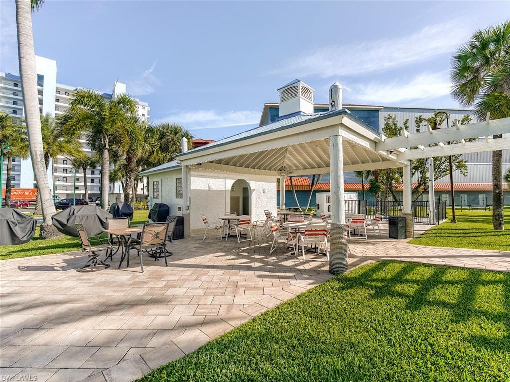 15031 Punta Rassa RD 202-43
