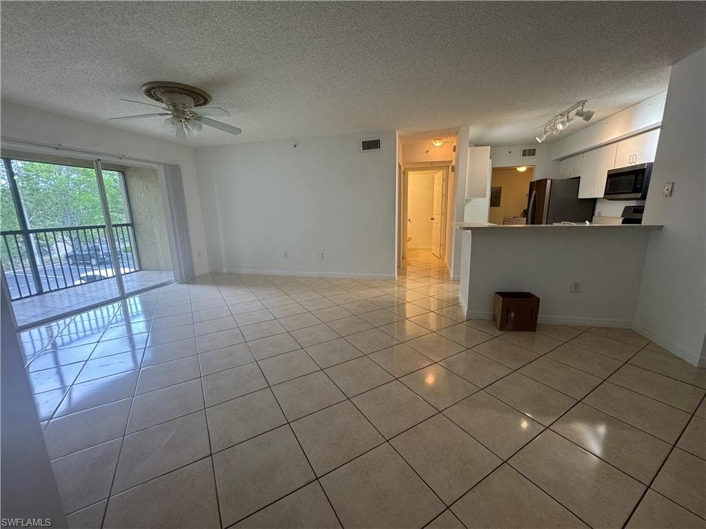 8930 Colonnades CT E 627-2