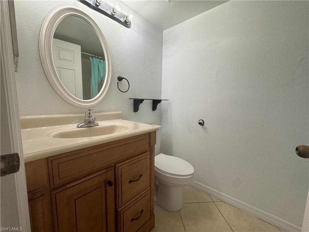 8930 Colonnades CT E 627-12