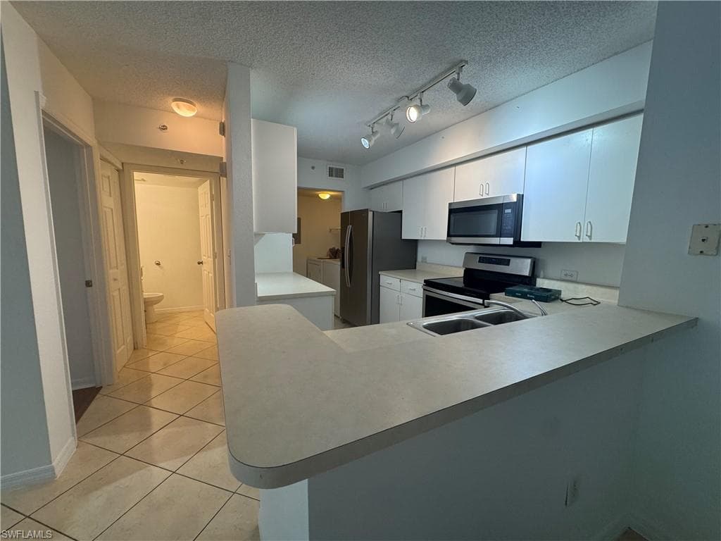 8930 Colonnades CT E 627-5