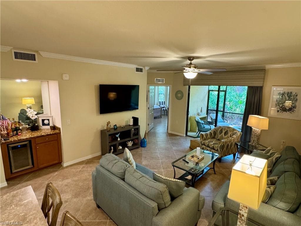 13761 Julias WAY 311-10