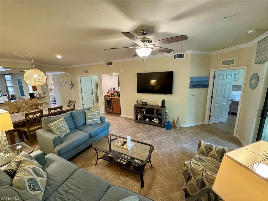 13761 Julias WAY 311-31