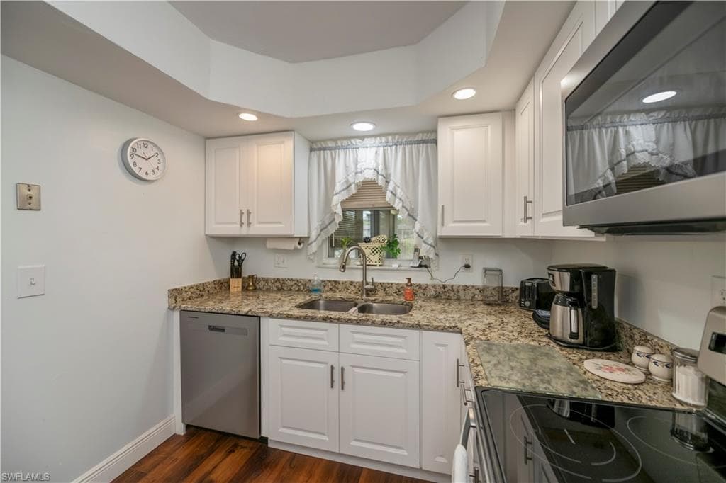 5705 Harbour Club RD-12