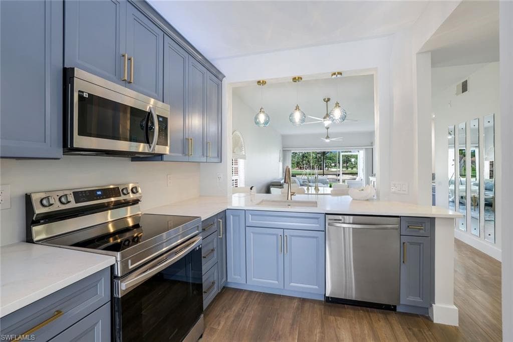 555 Augusta BLVD 3-1-8