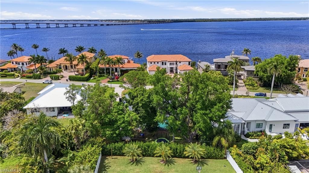 3931 W Riverside DR-6