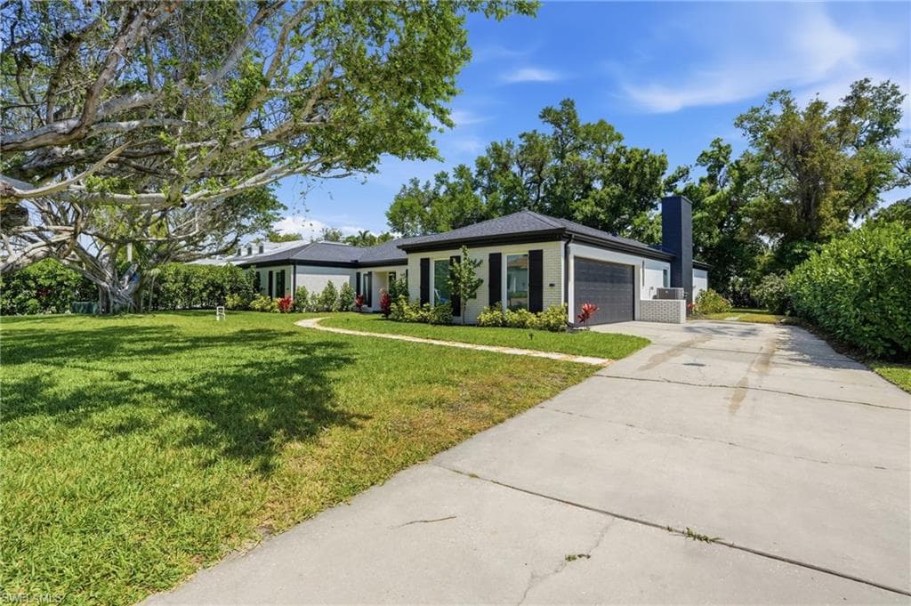 3931 W Riverside DR-9