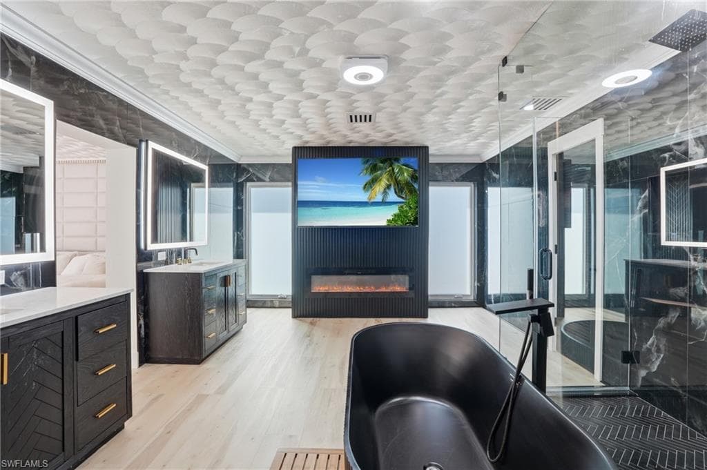 3931 W Riverside DR-24