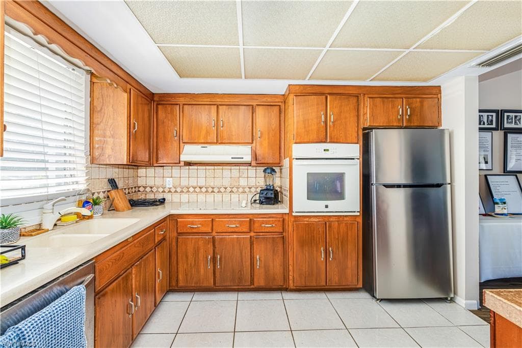 4216 4th PL 12-3