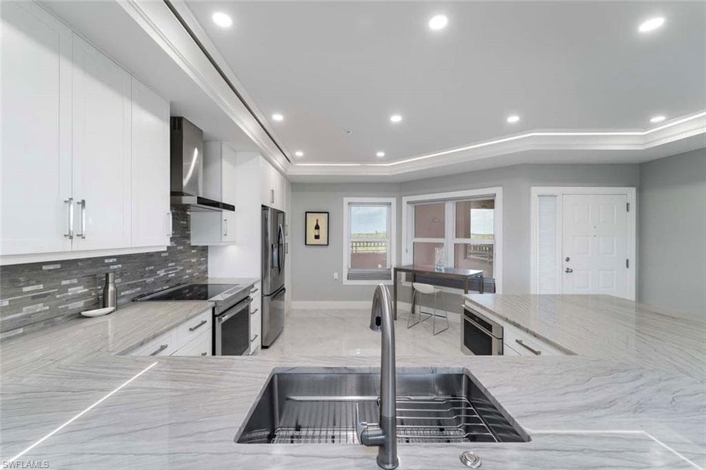 260 Barefoot Beach BLVD 303-4