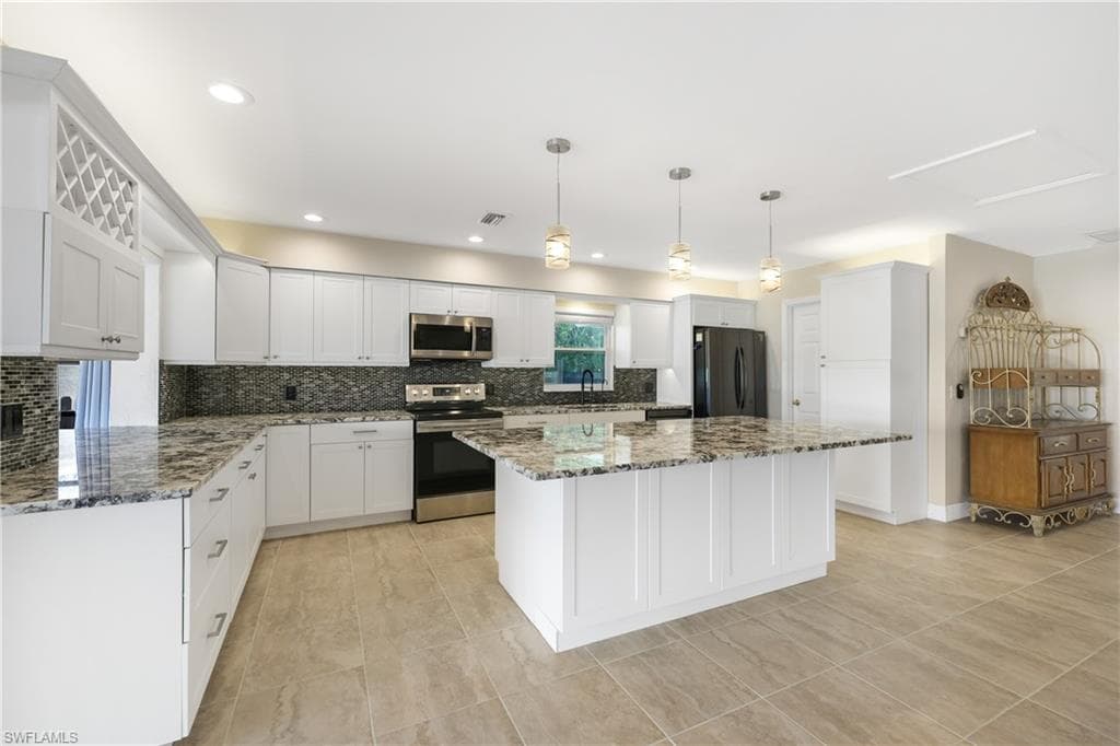3461 Lakeview DR-14