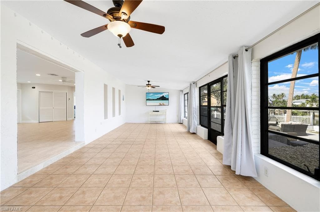 3461 Lakeview DR-18