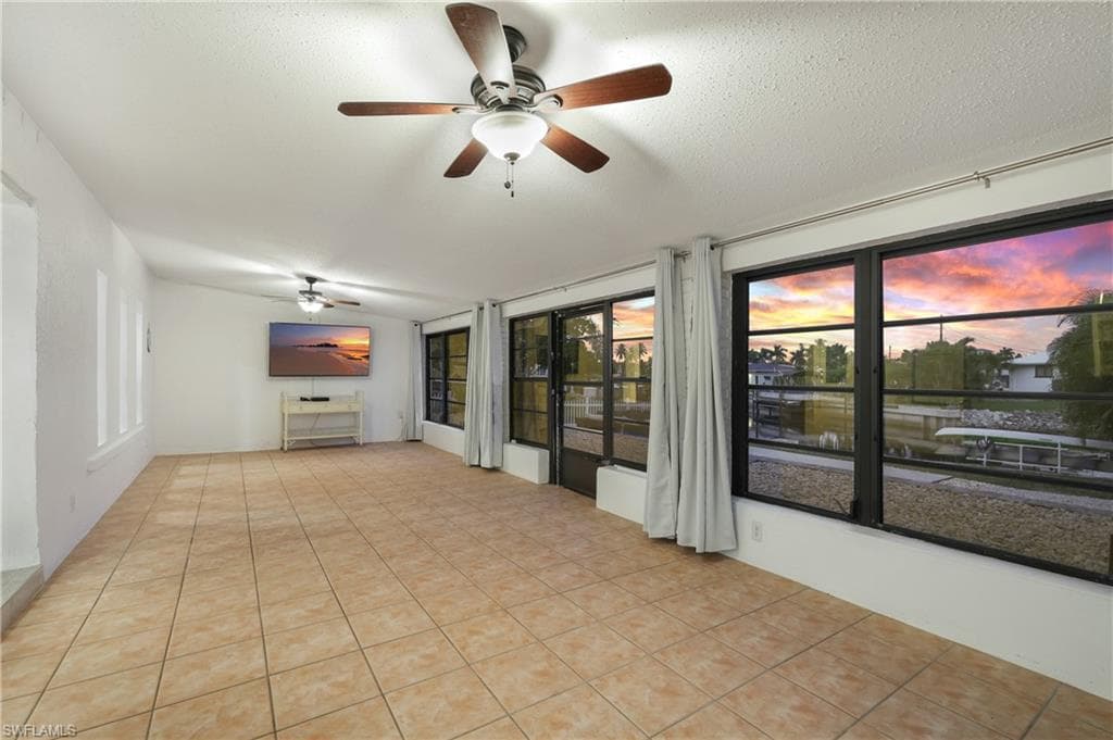 3461 Lakeview DR-19